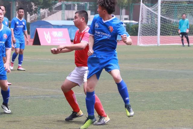 巴萨与马竞高层将在欧冠抽签仪式上相遇，阿尔瓦雷斯转会悬而未决